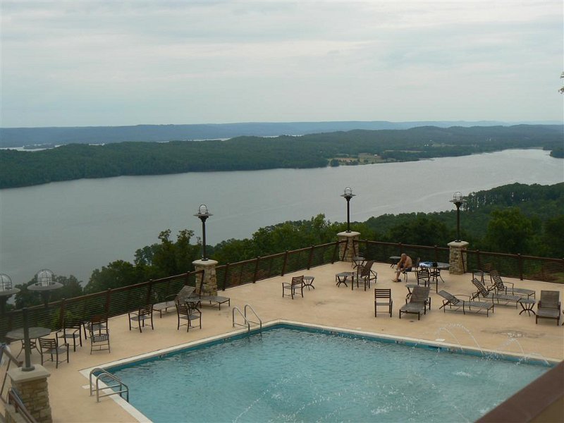 104-View from over the pool.JPG